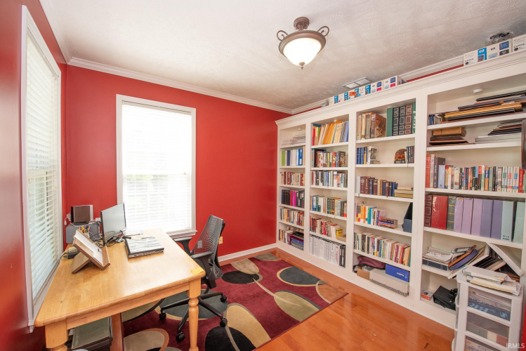 Listing Image 19