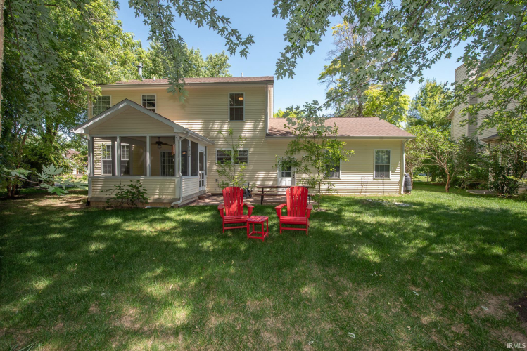 Listing Image 4