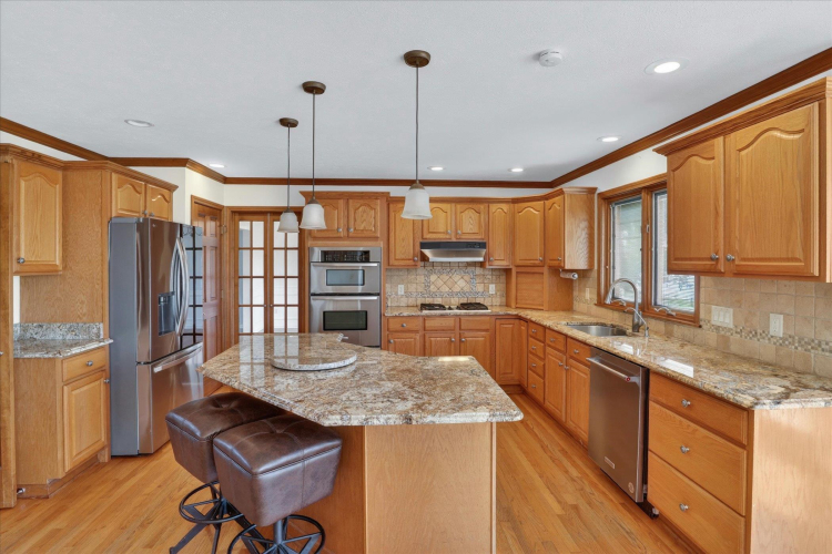 Listing Image 18
