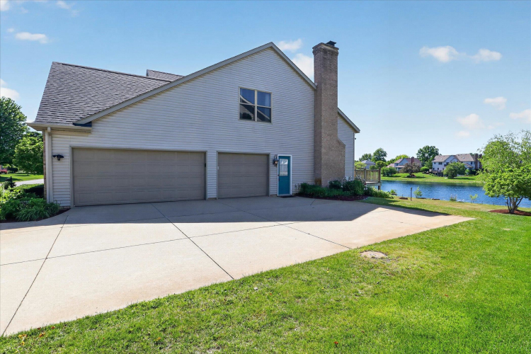 Listing Image 48
