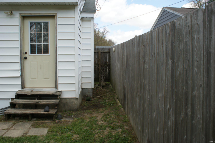 Listing Image 18