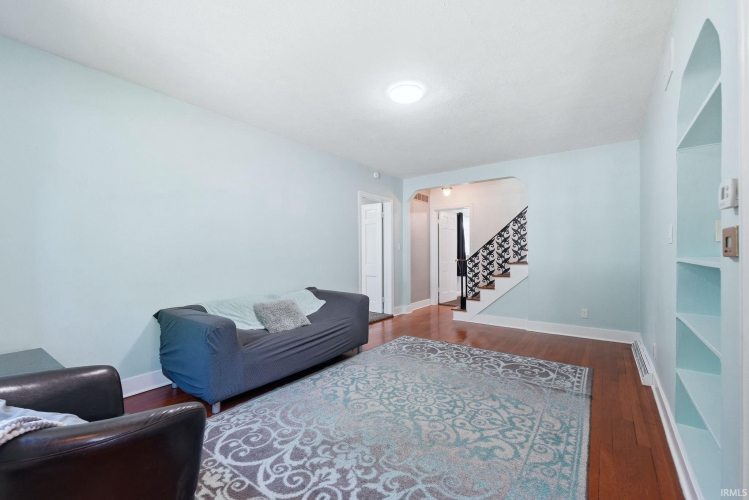 Listing Image 13