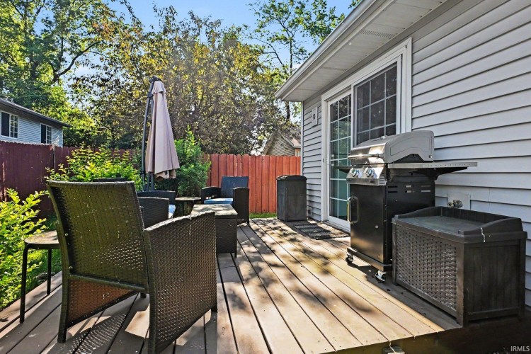 Listing Image 18