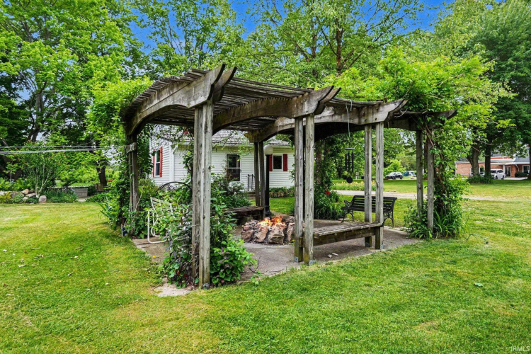 Listing Image 23