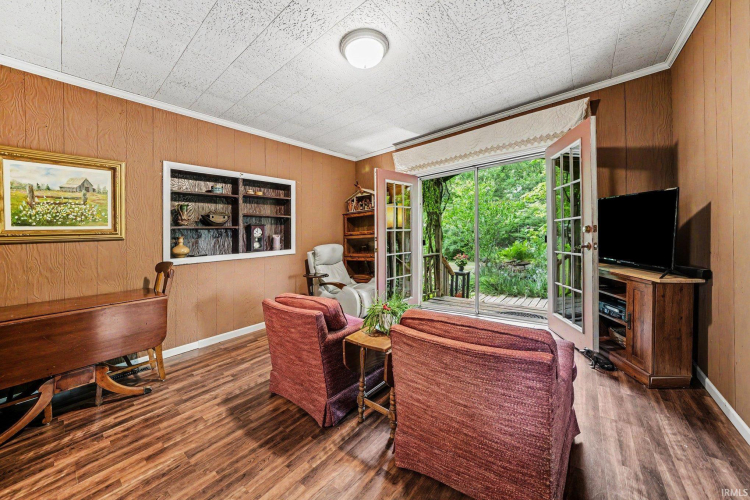 Listing Image 7