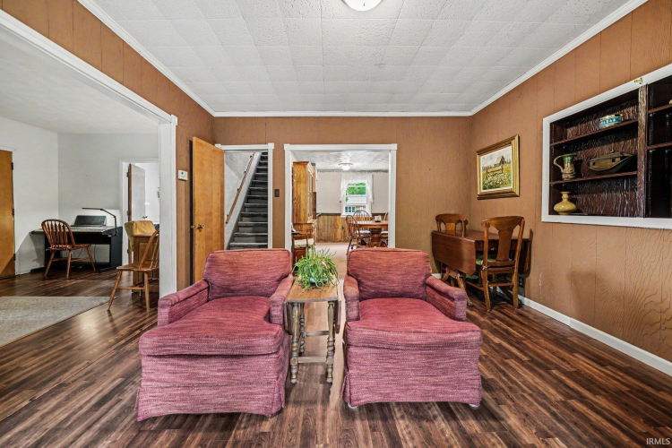 Listing Image 8