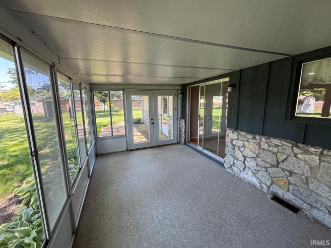 Listing Image 27