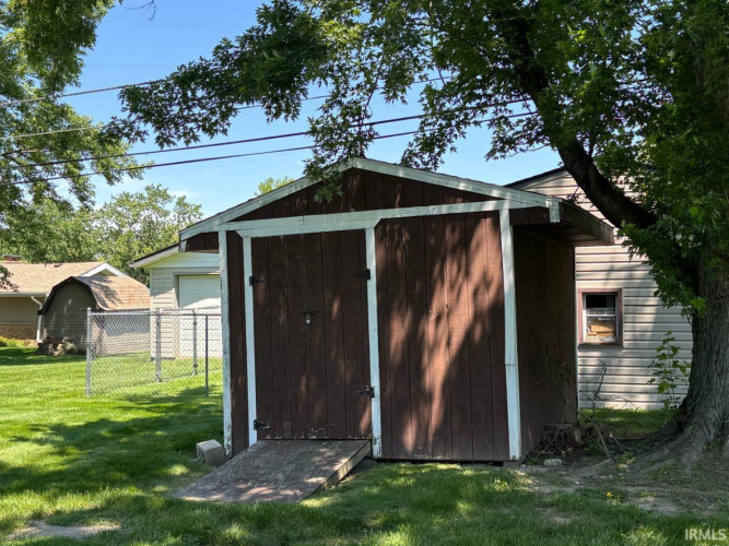 Listing Image 5