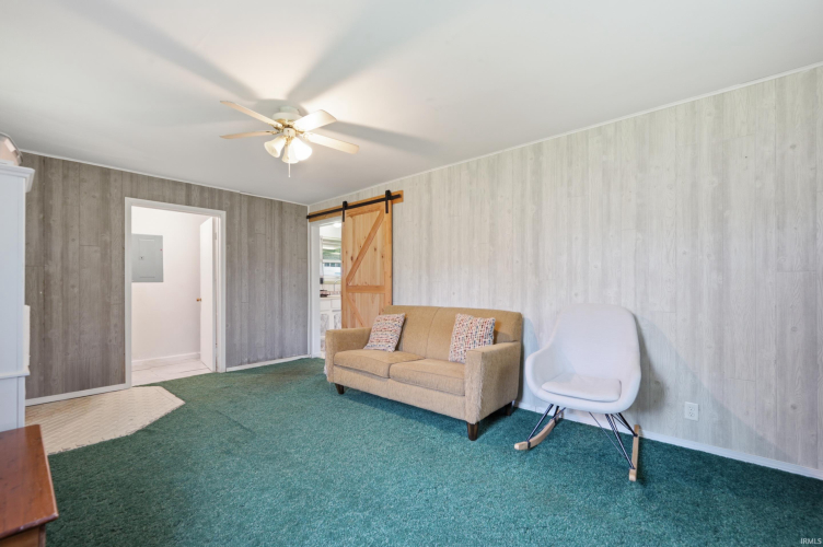 Listing Image 17