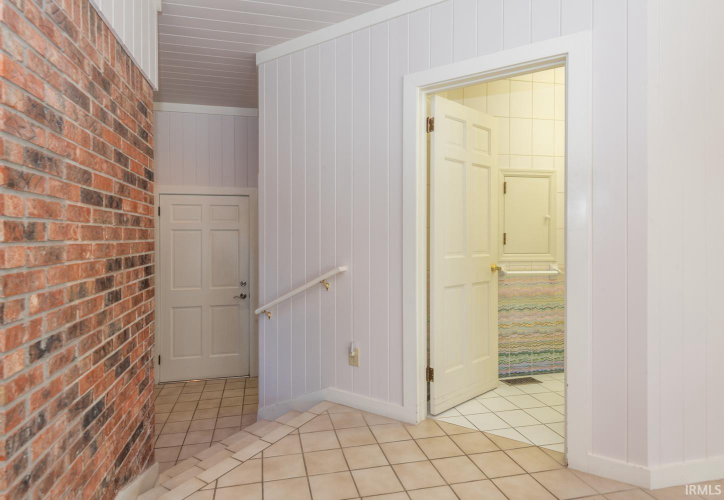 Listing Image 27