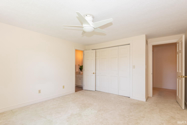 Listing Image 41