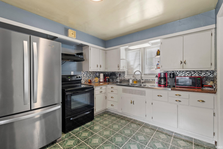 Listing Image 19
