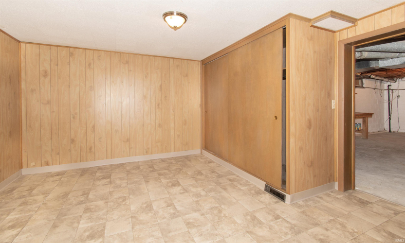 Listing Image 30