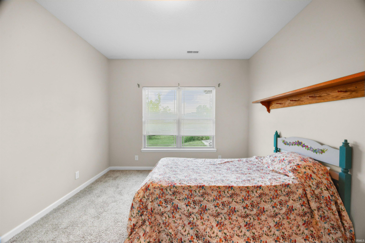 Listing Image 24