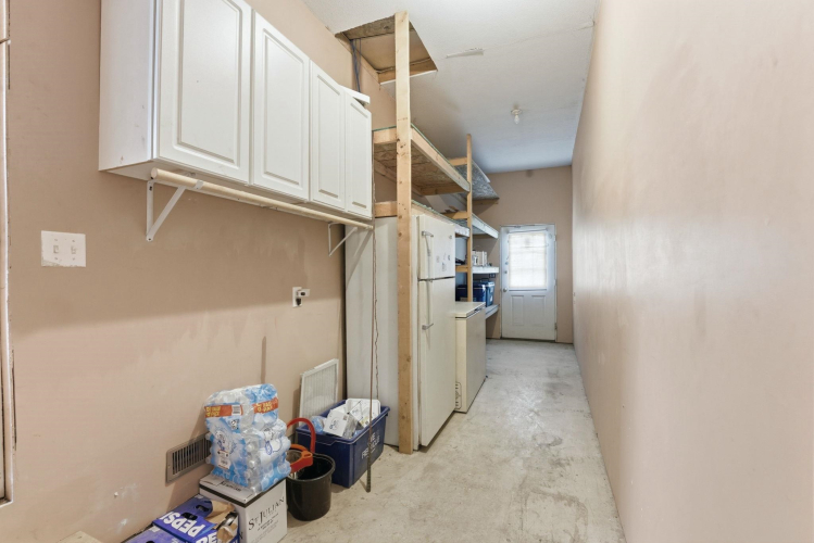 Listing Image 26