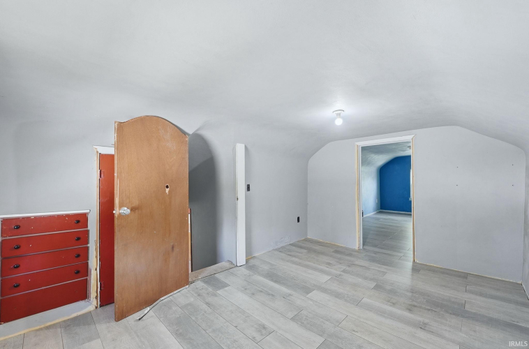Listing Image 24