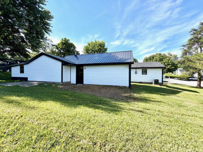 Listing Image 42