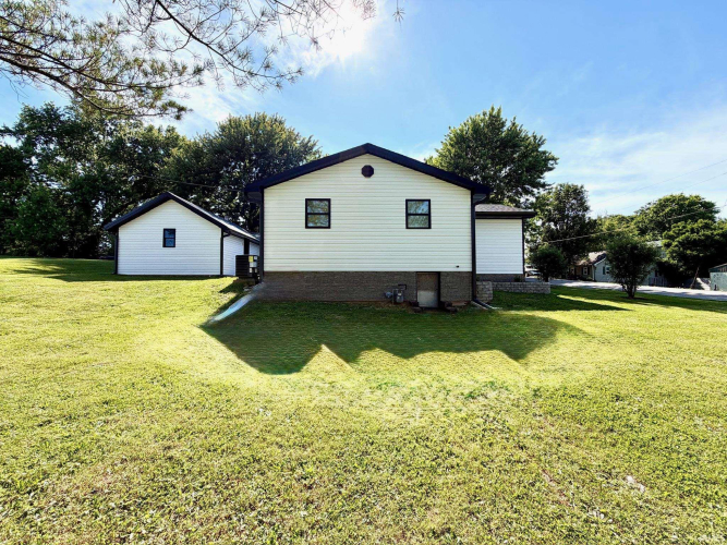 Listing Image 44