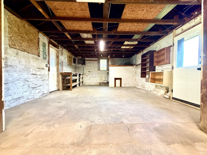 Listing Image 48