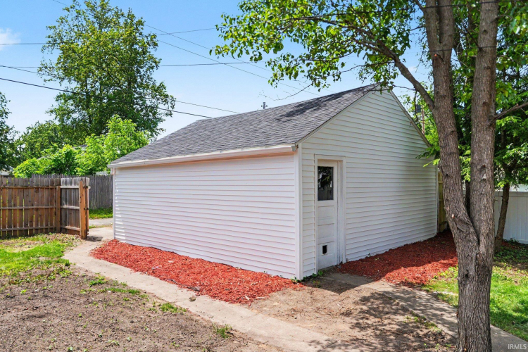 Listing Image 25