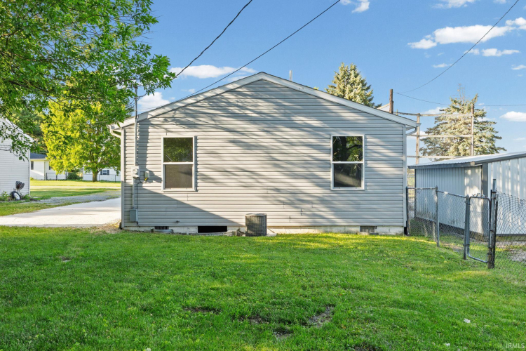 Listing Image 27