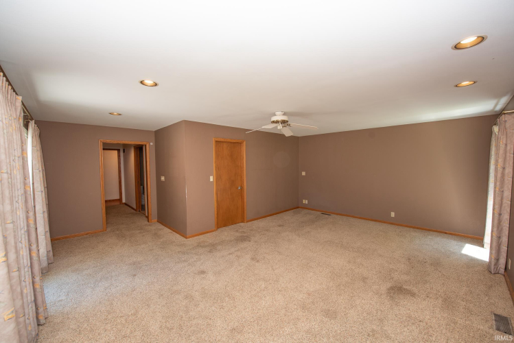 Listing Image 29