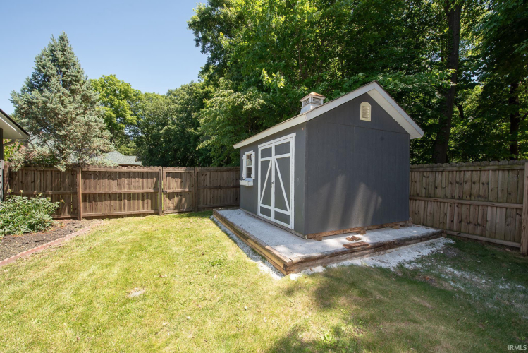 Listing Image 5