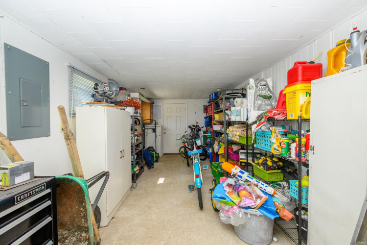 Listing Image 41