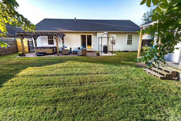 Listing Image 16
