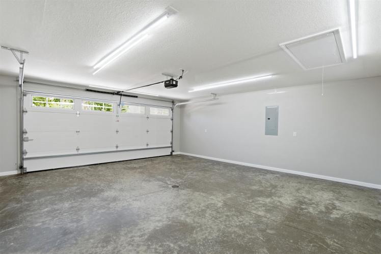 Listing Image 24