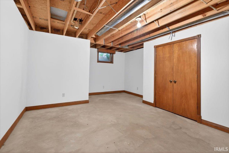 Listing Image 33