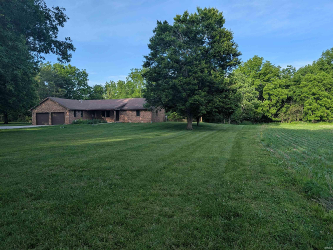Listing Image 4