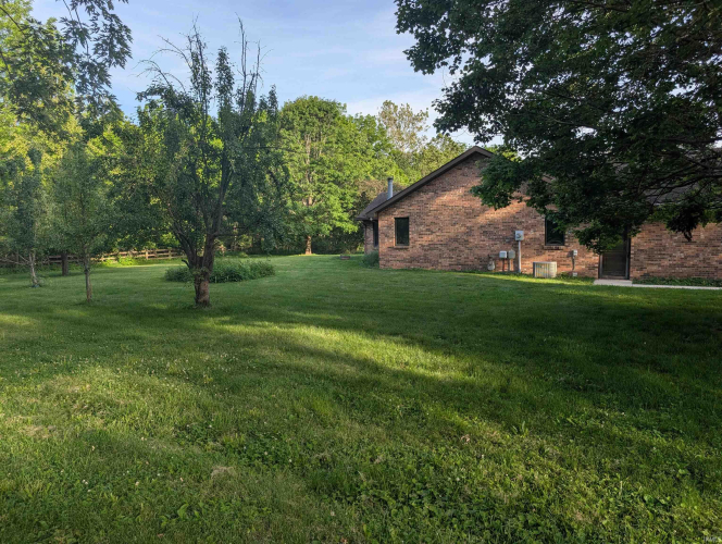 Listing Image 6