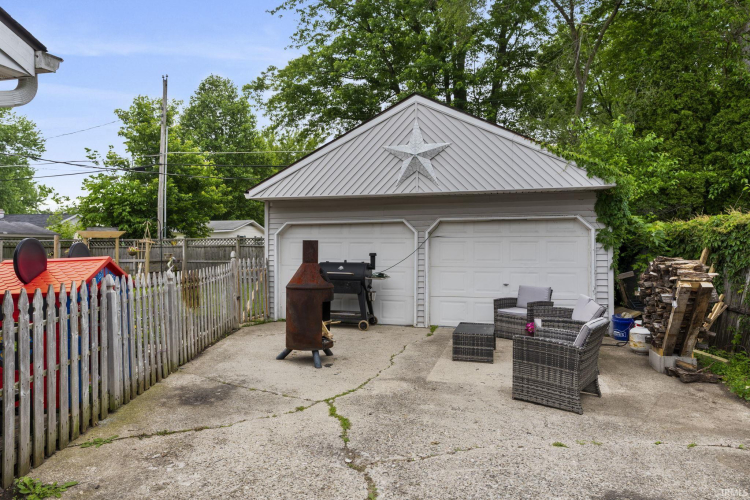 Listing Image 24