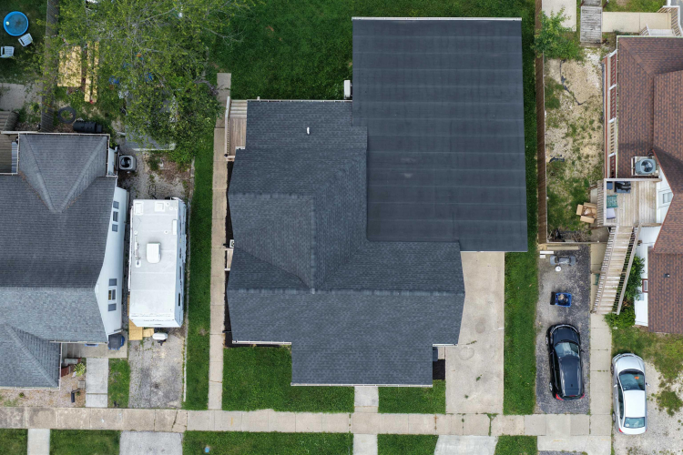 Listing Image 12