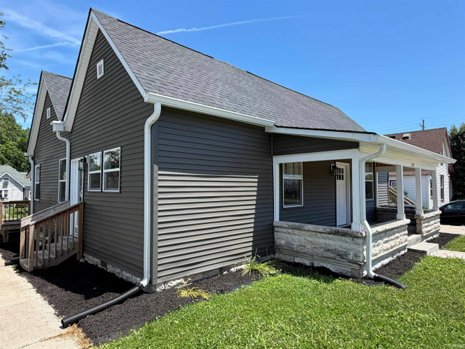 Listing Image 3