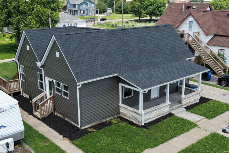 Listing Image 7
