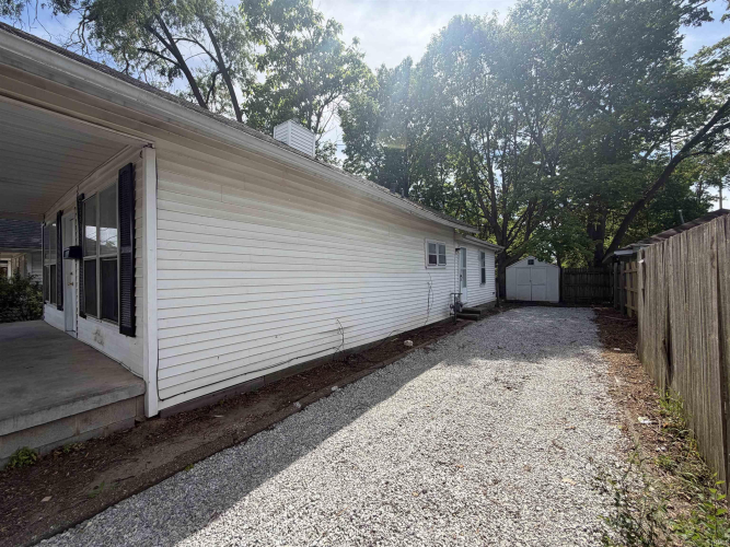 Listing Image 18