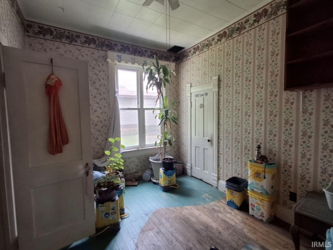 Listing Image 16