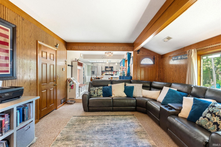 Listing Image 17