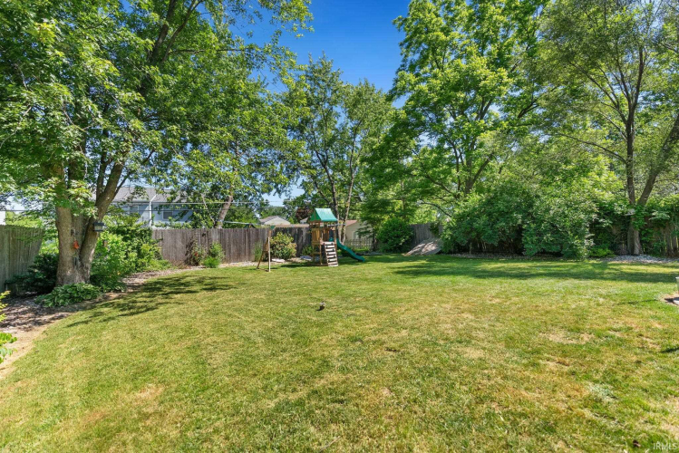 Listing Image 38