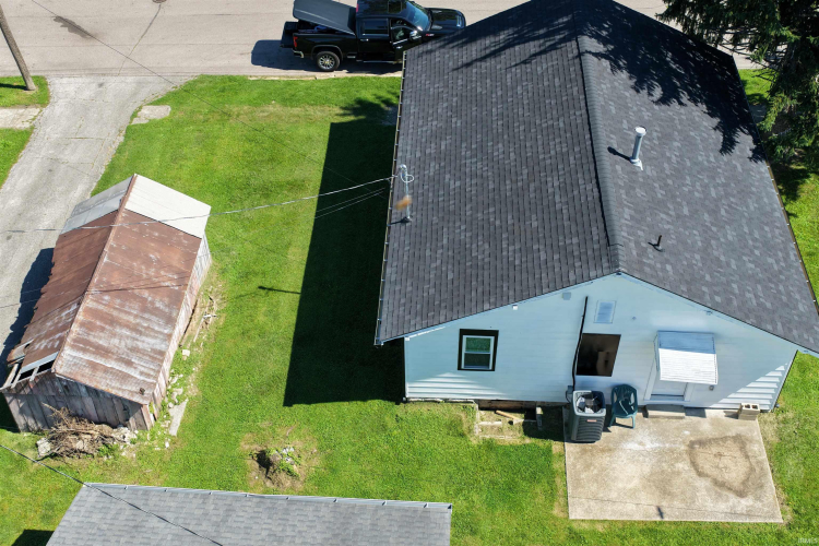 Listing Image 11