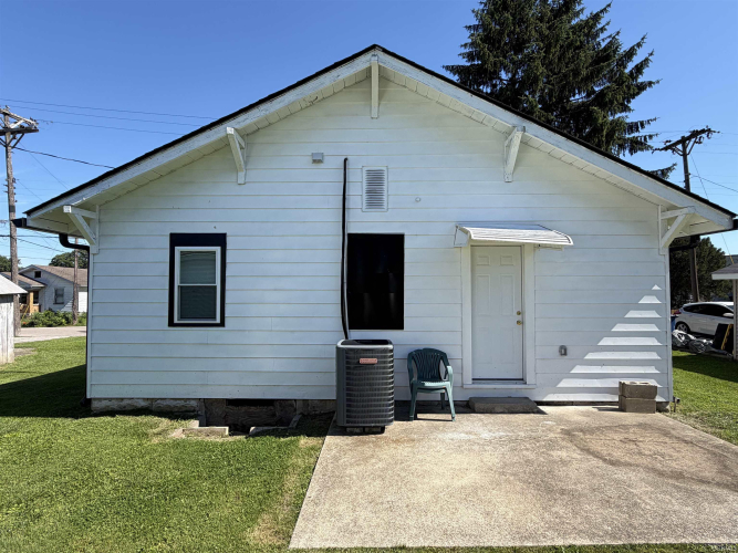 Listing Image 5