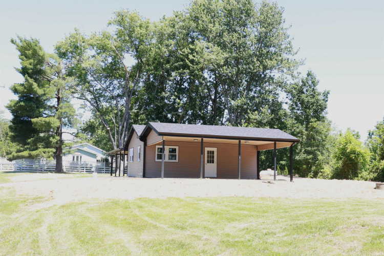 Listing Image 3