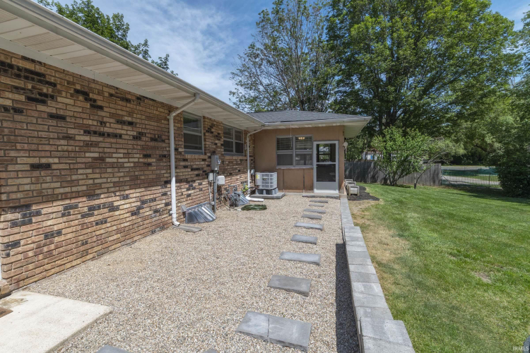 Listing Image 34