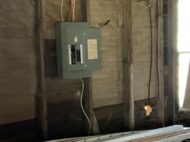 Listing Image 7