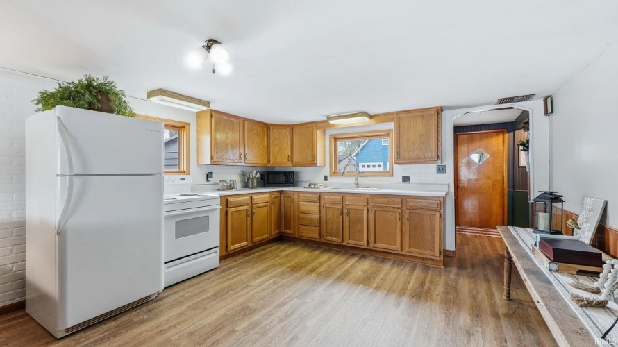 Listing Image 22