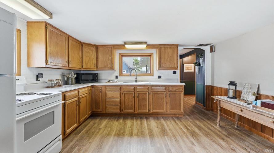 Listing Image 23