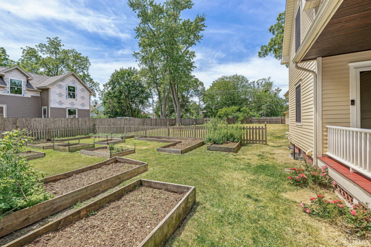 Listing Image 34