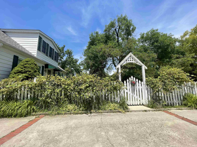 Listing Image 21